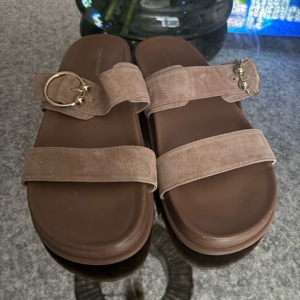 Stuart Weitzman Joni Suede Flatform Sandals - Picture 3 of 5